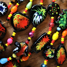 Load image into Gallery viewer, Black, Indian Glass, Mixed Shapes, Glass Beads, Canvas, Chunky Jewellery, Hanger, Hangings, Diamonds, Hearts, Slabs, Flowers, Gourds, Twists, Cylinders, Tiles, Acrylic Paint, Oil Paint, Leather, Tigertail, Fishing Line, India, Paint Brush, Artists, Collection, Silver Foil, Unpainted, Beaders,