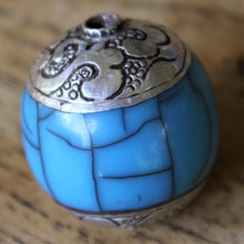 Load image into Gallery viewer, Jewellery-Making, Silver, Resin, Crackle, Tibet, Imperfections, Jewellery, Global Beads, Collection, Mix, Tigertail, Craftline, Leather, Necklace, Earrings, Ethnic, Tribal, Statement Jewellery, Top-Drill, Hole, Himalayas, Bracelet, Anklet, Bangle, Turquoise, Currency, Trading,