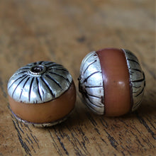 Load image into Gallery viewer, Jewellery-Making, Silver, Resin, Crackle, Tibet, Imperfections, Jewellery, Global Beads, Collection, Mix, Tigertail, Craftline, Leather, Necklace, Earrings, Ethnic, Tribal, Statement Jewellery, Top-Drill, Hole, Himalayas, Bracelet, Anklet, Bangle, Turquoise, Currency, Trading, Mushroom-Like, Copal, Tree-Resin,