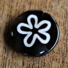 Load image into Gallery viewer, Agate, Botswana, South Africa, Black, Black Agate, Banded-Agate, Semi-Precious, Jewellery-Making, Jewellery, Healing, Collection, Mix, Tigertail, Craftline, Necklace, Bracelet, Spiritual, , Healing Qualities, Polished, Boho, Boho-Style, Beads, Bead Thread, Coins, Floral,