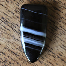 Load image into Gallery viewer, Agate, Botswana, South Africa, Black, Black Agate, Banded-Agate, Semi-Precious, Jewellery-Making, Jewellery, Healing, Collection, Mix, Tigertail, Craftline, Necklace, Bracelet, Spiritual, , Healing Qualities, Polished, Boho, Boho-Style, Beads, Bead Thread, Oval, Half Shield,