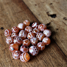 Load image into Gallery viewer, Agate, Etched, Semi-Precious, Jewellery-Making, Jewellery, Beads, Headstones, Beaders, Collection, Necklace, Anklet, Bracelet, Earrings, Ethnic, Orange Agate, Tribal, Soccer, Hieroglyphic, Amulets, construction, Afghanistan,