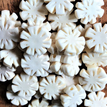 Load image into Gallery viewer, India, Beads, Jewellery Making, Ethnic, Collection, Necklace, Bracelet, Dyed, Water Buffalo, Bone, Buffalo, Asia, Thailand, Borneo, Indonesia, China, Choker, Boho, Ankle Bangle, Costume Jewellery, Craft, Art, Projects, North America, African Inspired, Indian-Style, Vintage, Recycled, Flower,