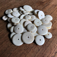 Load image into Gallery viewer, India, Beads, Jewellery Making, Collection, Necklace, Dyed, Bracelet, Black, Water Buffalo, Bone, Buffalo, Asia, Thailand, Borneo, Indonesia, China, Costume Jewellery, Craft, Art, Projects, White, Saucer Discs,