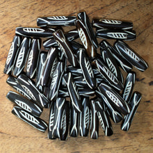 Load image into Gallery viewer, India, Beads, Jewellery Making, Africa, Ethnic, Batik, Collection, Necklace, Bracelet, Dyed, Water Buffalo, Bone, Buffalo, Asia, Thailand, Borneo, Indonesia, China, Hair Pipes, Choker, Boho, Ankle Bangle, Costume Jewellery, Craft, Art, Projects, North America, Horn, Black, Brown, African Inspired, Indian-Style, Vintage, Tribal, Cylinder, Pipes, Tribal Jewellery, Kenya, Nigeria, Ghana, Cow, Goats, Camels, Hand-Carved, Tubes, Beige,