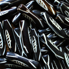 Load image into Gallery viewer, India, Beads, Jewellery Making, Africa, Ethnic, Batik, Collection, Necklace, Bracelet, Dyed, Water Buffalo, Bone, Buffalo, Asia, Thailand, Borneo, Indonesia, China, Hair Pipes, Choker, Boho, Ankle Bangle, Costume Jewellery, Craft, Art, Projects, North America, Horn, Black, Brown, African Inspired, Indian-Style, Vintage, Tribal, Cylinder, Pipes, Tribal Jewellery, Kenya, Nigeria, Ghana, Cow, Goats, Camels, Hand-Carved, Tubes, Beige,