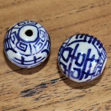 Load image into Gallery viewer, Vintage, Beads, Blue Willow, White, Blue, Ceramic, Porcelain, England, Ceramic Artisans, Oval, Round, Motif, China, Rare,