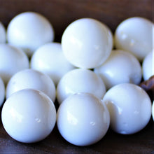 Load image into Gallery viewer, Beads, Virgin, White Agate, Boho, Vintage, Collection, Necklace, Bracelet, Earrings, Anklets, Jewellery, Statement Jewellery, Tribal, Ethnic, Healing Qualities, Anxiety, Bitterness, Emotional Trauma, Frustration, Negative Emotions, Sadness, Africa, India, United States, Czechoslovakia, Brazil, Jewellery-Making, Semi-Precious,