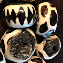 Load image into Gallery viewer, Mudcloth, Mud Cloth, Batik, Bone, Beads, Tribal, Ethnic, Kenya, East Africa, Hand Carved, Cow, Cow Bone, Abattoirs, Large, Chunky, Brown, White, Black, Jewellery, Boho, Jewellery-Making, Necklace, Bracelet, Leg Bangles, Statement, Vintage, Bone Beads, Special Beads, Kenyan, Collectable, Rare, Collection,