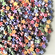 Load image into Gallery viewer, Plastic, Flowers, Daisy, Acrylic, Red, Gold, Green, Orange, Yellow, Pink, Purple, Blue, Jewellery, Key Rings, Necklaces, Bracelets, Art Projects, Counting, Teaching, Nippers, China, Taiwan, Asia,
