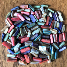 Load image into Gallery viewer, Shell, Mother of Pearl, Beads, Worldwide, Jewellery, Shell Logs, Necklaces, Bracelets, Taiwan, Earrings, White, Pink, Beige, Lilac, Red, Brown, Green,