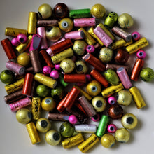 Load image into Gallery viewer, Glass, Spider India, Indian, Varanasi, Silver Foil, Jewellery, Bracelet, Necklace, Earrings, Bead Curtain, Suncatcher, 10mm, Pink, Yellow, Red, Green, Brown, Spider,