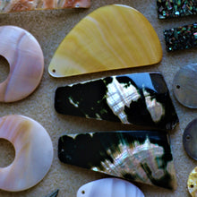 Load image into Gallery viewer, Pendant, Four Eyes, Pau, Abalone, Mother of Pearl, Pink, White, Black, Pearl Shell, Shell, Eyebrows, Collection, Curtains, Suncatchers, Hearts, Drops, Dog Tags, Name Tags, Donuts, Yokes, Shards, Machetes, Fish, Birds, Jewellery, West Australia, Necklaces, Bracelets, Earrings, One-Of-A-Kind, Mix, Scissors, Sparkle Mother of Pearl,