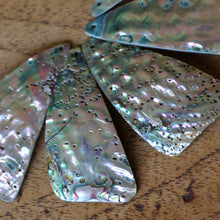 Load image into Gallery viewer, Paua Shell, Dog Tags, Plates, Name Tags, Axe Heads, Machetes, Love Hearts, Yokes, Drops, Tears, Tiles, Ovals, Shields, Donuts, Shards, Claws, Shields, Buttons, Teardrops, Raindrops, Mother of Pearl Shell, MOP, White, Gold, Pink, Brown, Black, Green, Rain, Abalone, Green Abalone, Trochus, Cowrie Shell, Green Lip Mussel, Pink Lip Mussel, Paua Shell, Necklace, Earrings, Jewellery, Black Abalone, Beader, Artisans, Jewellery-Making, Key Rings, Beads, Rings,