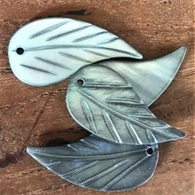 Load image into Gallery viewer, Plates, Pau Shell, Name Tags, Axe Heads, Leaves, Machetes, Love Hearts, Tags, Australia, Shell Pendants, Yokes, Drops, Tears, Tiles, Shields, Donuts, Shards, Claws, Shields, Buttons, Western Australia, Teardrops, Raindrops, Jewellery, Bracelets, Necklaces, Earrings, Key Rings, Beads, Beaders, Shell, Mother of Pearl Shell, MOP, White, Gold, Pink, Brown, Black, Abalone, Green Abalone, Trochus, Cowrie Shell, Mother of Pearl Shell, MOP, White, Gold, Pink, Brown, Black, Green, Pink Lip Mussel Shell,