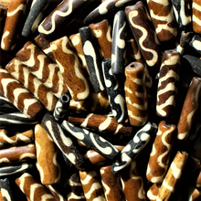 Load image into Gallery viewer, India, Beads, Jewellery Making, Collection, Necklace, Bracelet, Water Buffalo, Bone, Buffalo, Asia, Thailand, Borneo, Indonesia, China, Hair Pipes, Choker, Ankle Bangle, Costume Jewellery, Craft, Art, Projects, North America, Horn, Black, Boho, African Inspired, Cylinder Pipes, Bone Cylinder, Brown, Scored, Wiggly,