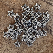 Load image into Gallery viewer, 44pcs – Antique-Style 925 Sterling 5-Point Daisy Star Spacers [SSIN-115]
