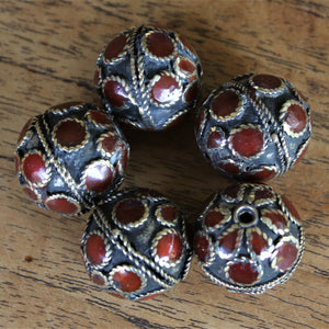5pcs – 20x22mm Raised Ethnic Turkoman Brass Beads with Jasper Enamel Inlay [E-11]