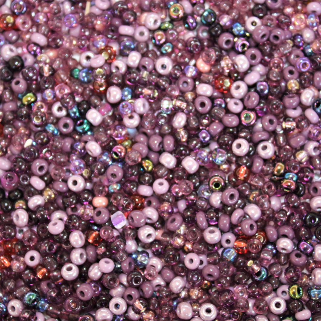 Seed, Bead, Mixed, Mix, Collection, Czech, Glazed, Pearl, Seeds, Rocailles, Seed Beads, Opaque, Iridescent, Metallic, Iris, Silver Lined, Translucent, Matt, Lustre, Satin, Tigertail, Leather, Craftline, Cotton Bead Thread, Fishing Line, Purple, Blackberry, Violet, Fuchsia, Ruby, Magenta, Indigo, Mauve, Mixed, Czechoslovakia, Japan, India, China, Taiwan, Jewellery-Making, Europe, Little Stones, Glass, Embroidery, Bracelet, Necklace, Earrings, Clothing, Jewellery, Bread, Butter, Fabric,