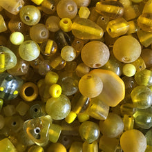 Load image into Gallery viewer, Yellow, Mustard, Lemon, Dijon, Pineapple, Maize, Saffron, Chartreuse, Gold, Citrine, Jasmine, Sun, Jonquil, Canary, Dandelion, Corn, Blonde, Sunflower, Glass, White Metal, Worldwide, Bone, Shell, Tubes, Rounds, Cubes, Bicones, Hearts, Ovals, Drops, Frosted, India, China, Indonesia, Cylinder, Silver Foil, Jewellery, Earrings, Necklaces, Bracelets, Opaque, Transparent, Twists, Frosted, 
