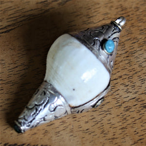 25x55mm - Ethnic Tibetan Conch Shell Pendant with Silver Floral Detail Caps