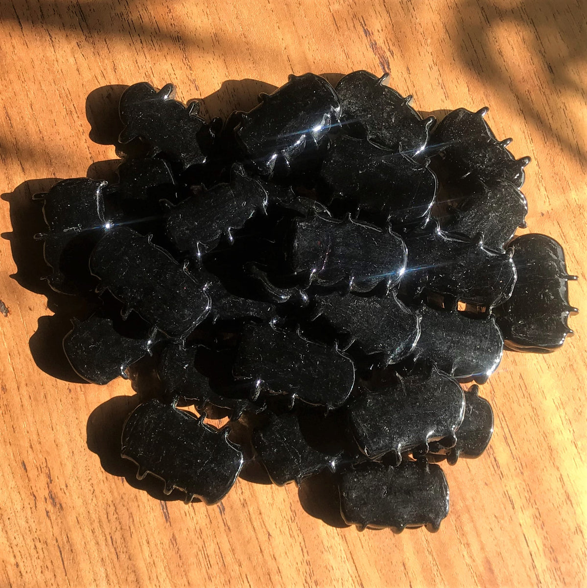 30pcs – 25x36mm ‘Beetles’ – Large Black Indian Glass Beads – Margriverbeads