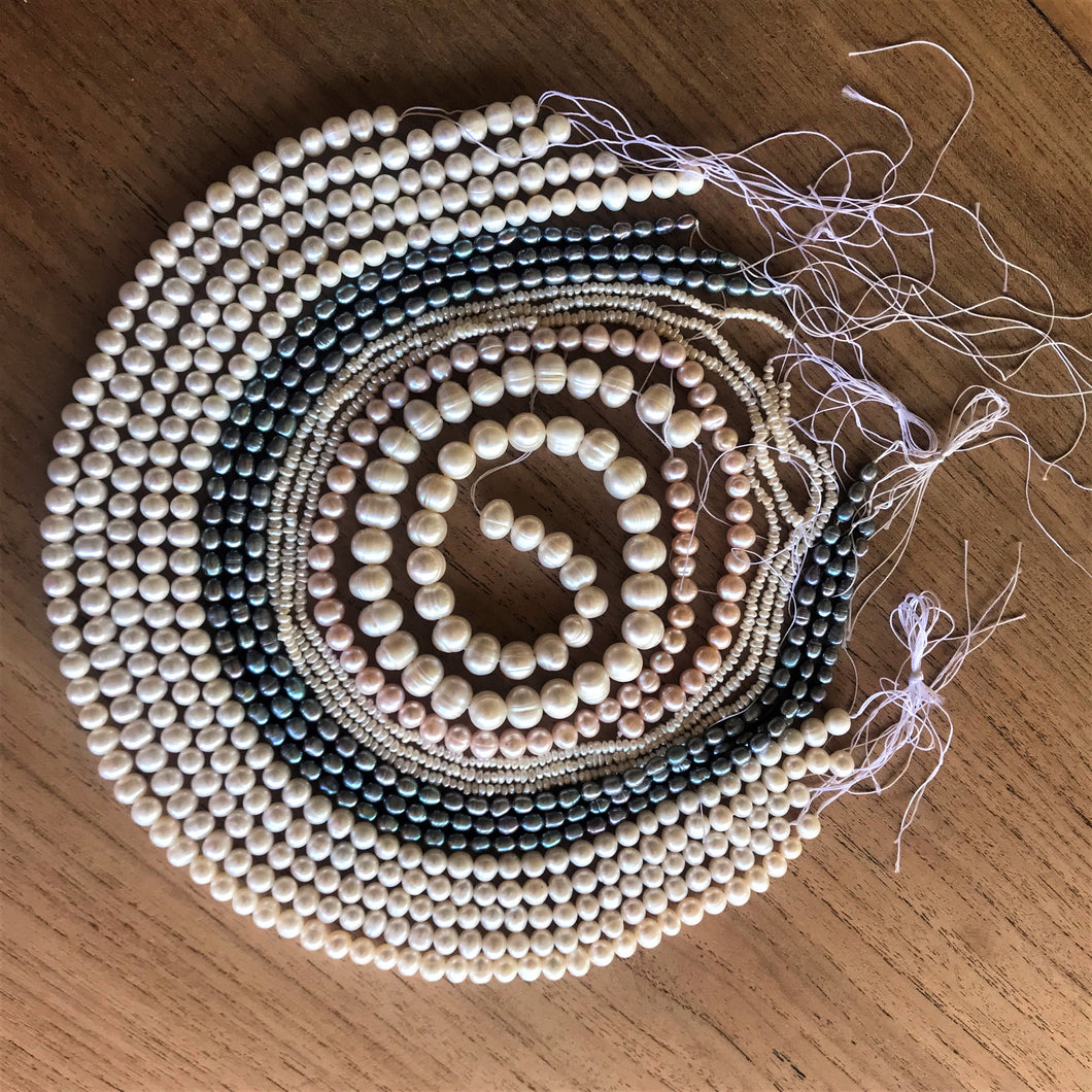 Beads, Pearls, Freshwater, Strands, Cultured, White, Cream, Peacock Grey, Orange-Pink, Coloured, Mussel,  Saltwater, Japan, USA, Taiwan, China, Necklaces, Bracelets, Earrings,  Jewellery