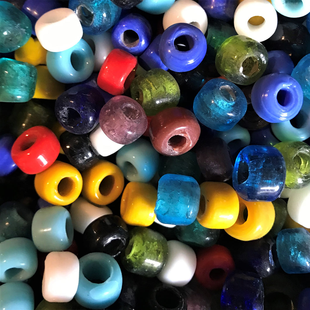 India, Glass, Jug Beads, Purple, Red, Yellow, Orange, Blue, White, Green, Purple, Brown, Lilac, Aqua,  Tablecloth, Bracelets, Necklaces, Key Rings, Beads, Collection,   