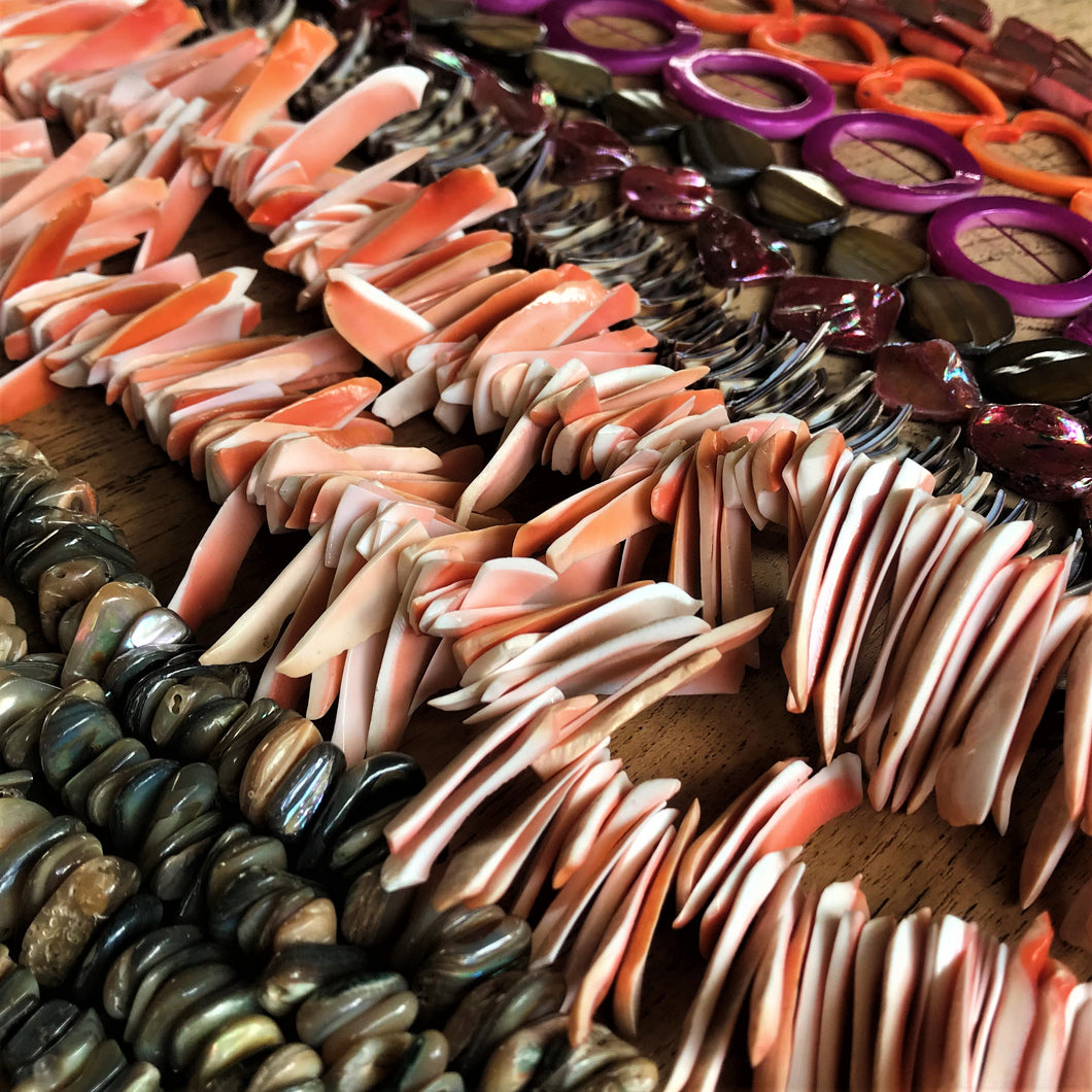Pink, Brown, White, Purple, Orange, Beige, Strand, Shells, Seashell, Necklace, Bracelet, Earrings, Beads, Pendants, Shards, Collection, Suncatchers, Bead Curtains, Key Rings, Green Abalone Heishi, Tiger Cowries, Shell Donut Rings, Green Abalone Disks, Red-Lip Mussel, Mother of Pearl, Shell Heart Frames, Dyed, Slices, 1100 Shells,